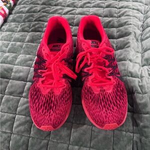 Nike Men’s Red Winflo 5 Athletic Shoes